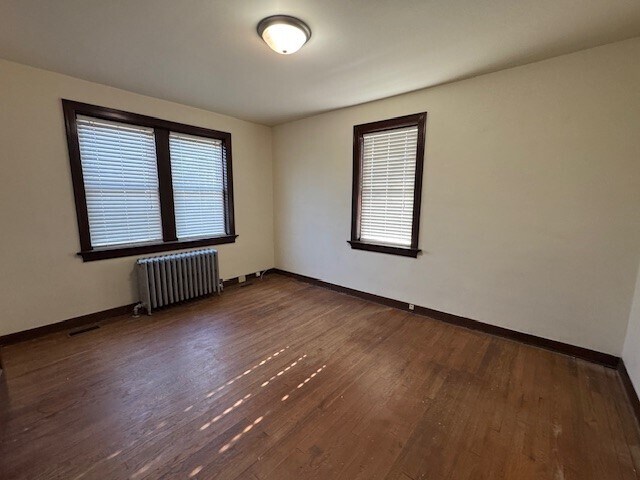 Building Photo - 9012 Eden Ave