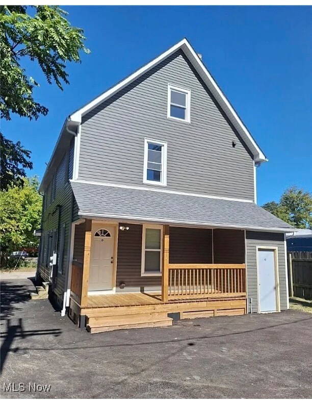 Building Photo - 1431 Rowley Ave