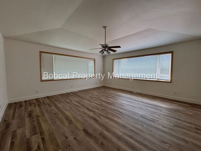 Building Photo - 1300 Bridle Way