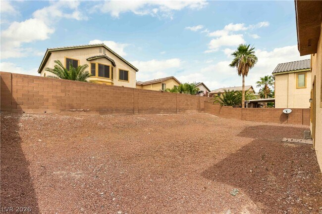 Building Photo - 5705 Pacesetter St