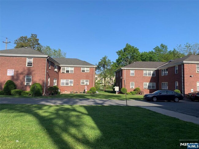 Building Photo - 171-183 Fort Lee Rd-1832B-1832B