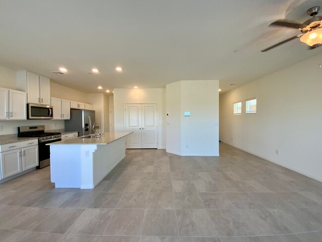 Building Photo - Brand NEW !! House for Lease! 4br/3ba 1795sq