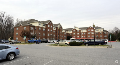 Building Photo - Fairgreen Senior Community