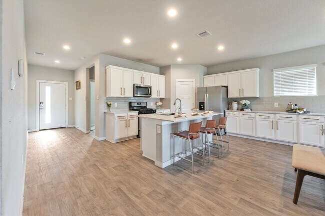 Building Photo - 12107 Bear River Dr