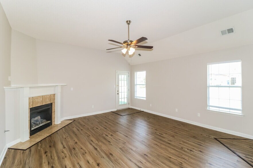 Building Photo - 7896 Allen Ridge Ln