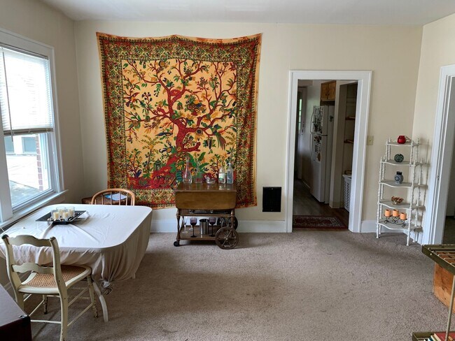 Building Photo - 176 Clinton St