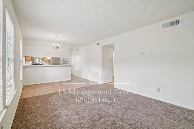 Building Photo - 6604 Cherryleaf St