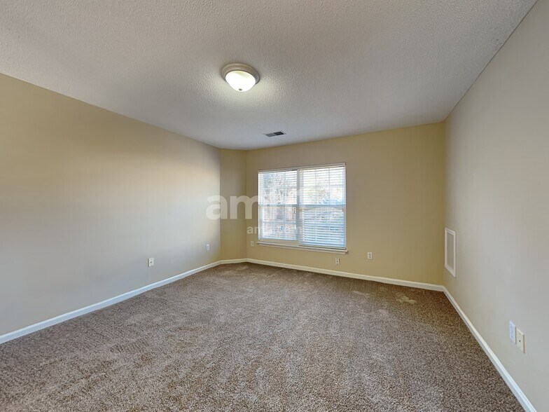 Building Photo - 3 Joggins Dr