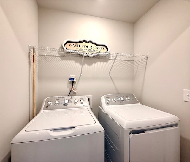 Building Photo - 508 Light Oak Way