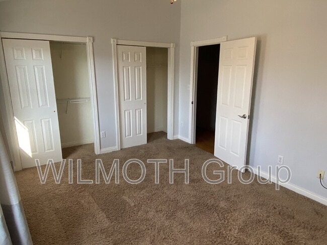 Building Photo - 1026 N New Jersey St