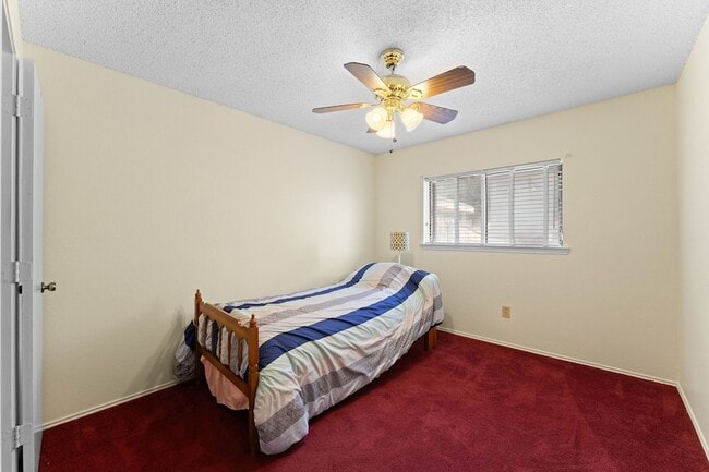 Building Photo - 626 Brittany Dr