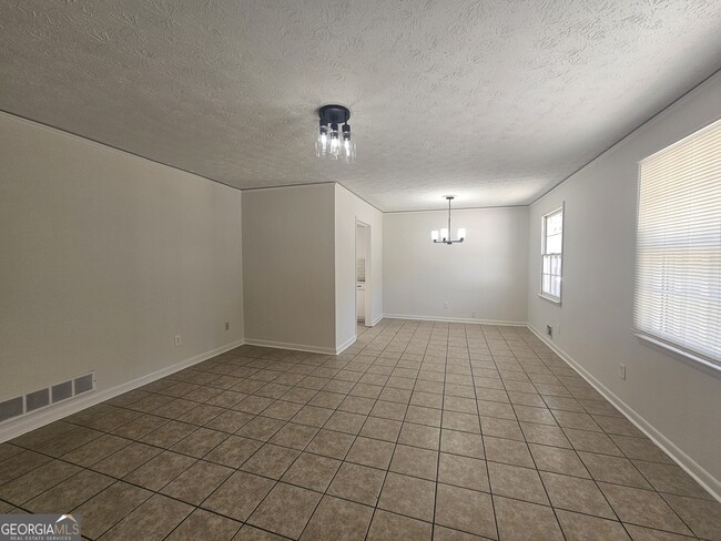 Building Photo - 2293 Lanier Pl