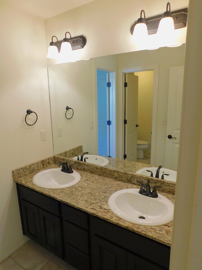Building Photo - Gorgeous! Near Washington Regional and the Bike Trail! To schedule your own showing, 479-341-6744.