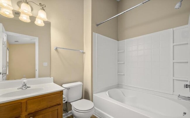 Building Photo - 28 Sharpstone Ln