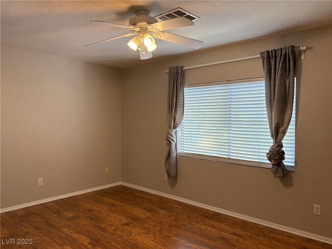 Building Photo - 9904 Via Delores Ave