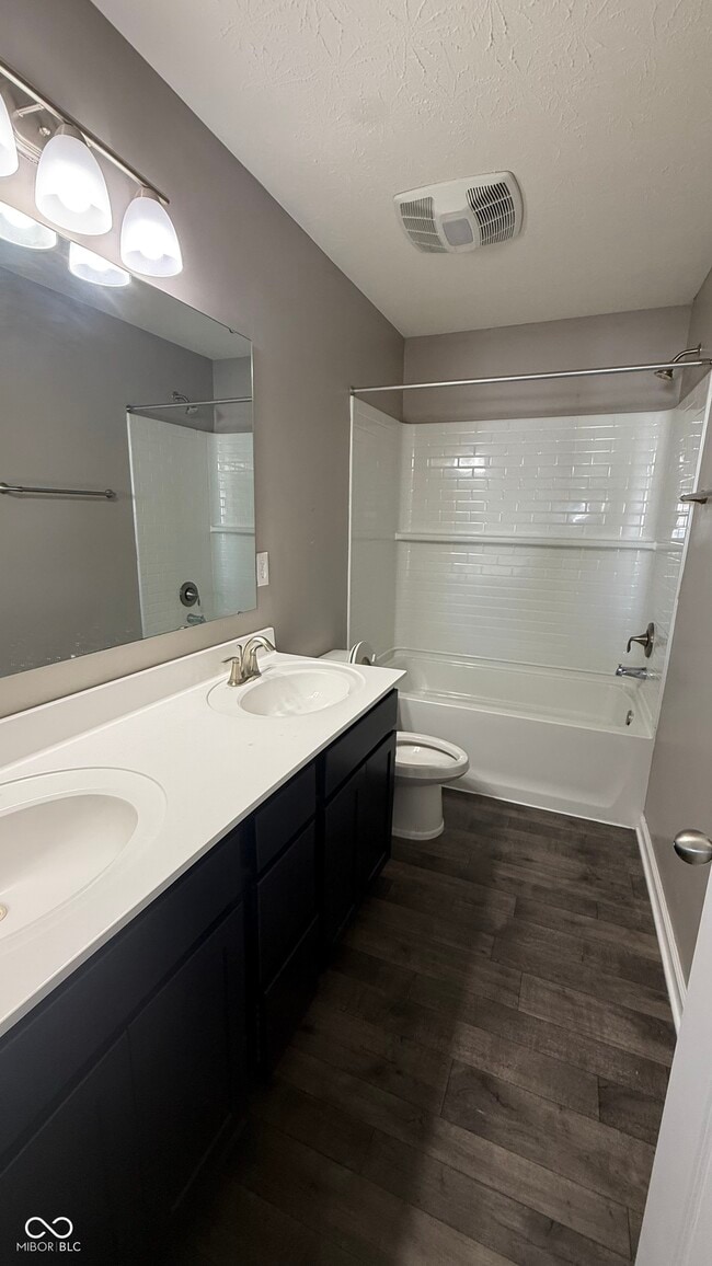 Building Photo - 6923 Bryant Pl