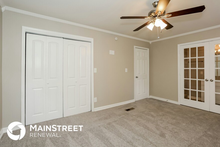 Building Photo - 15 Pine Valley Dr