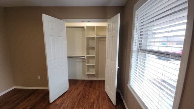 Building Photo - 2002 S Frankfort Ave