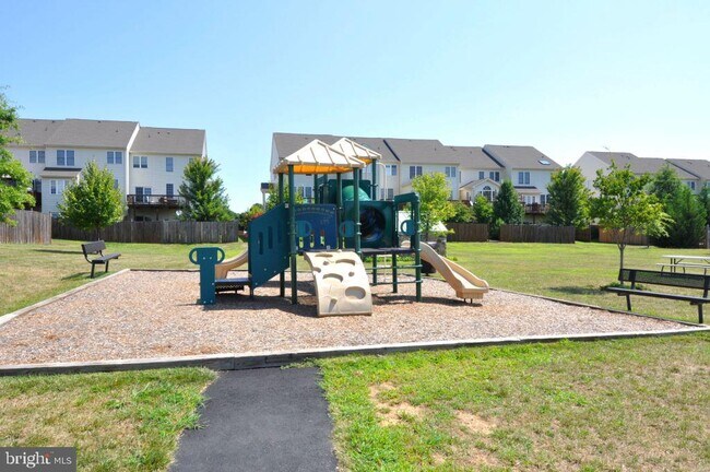 Building Photo - 128 Ivy Hills Terrace