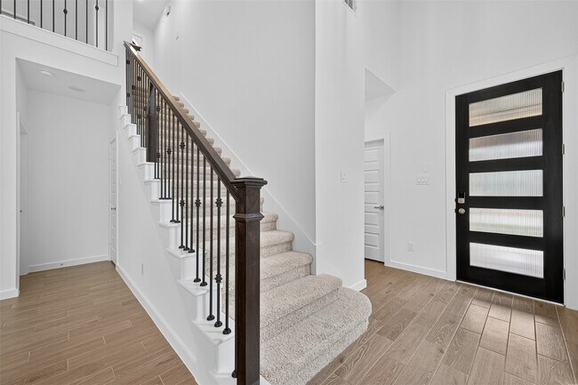 Building Photo - 23806 Pullin Market Dr