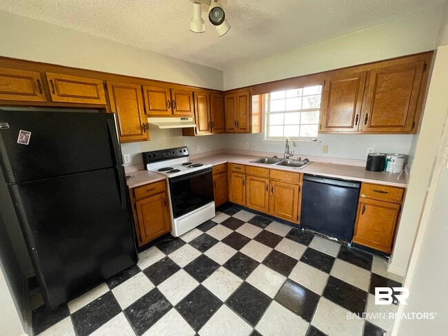 Building Photo - 62 Northgate Cir