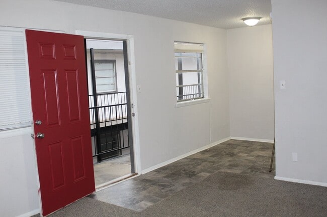 Building Photo - Maplewood Apartments