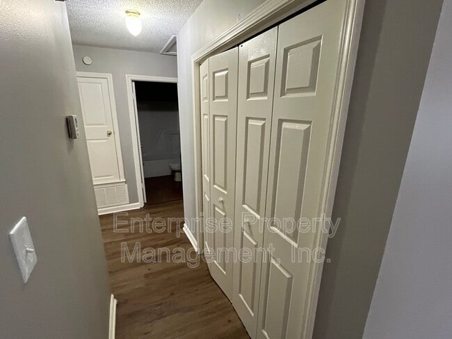 Building Photo - 6404 Ragan Farm Dr