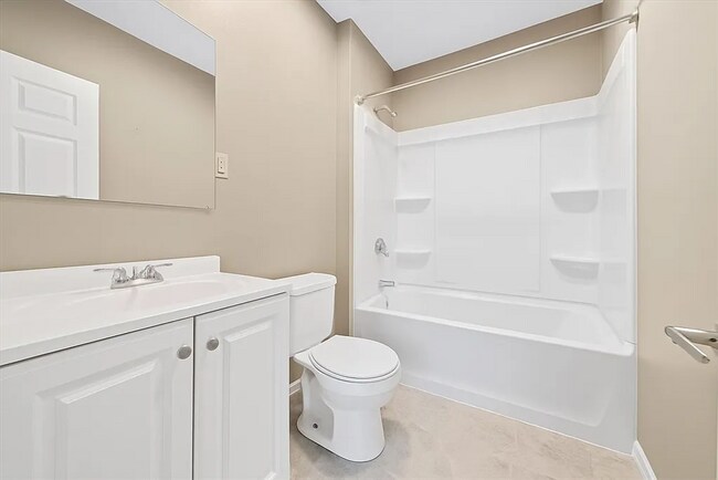 Building Photo - 62 May St