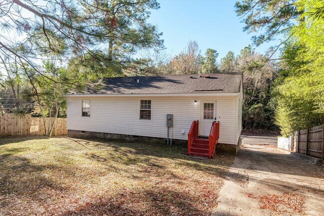 Building Photo - FULLY FURNISHED NORTH AUGUSTA HOME