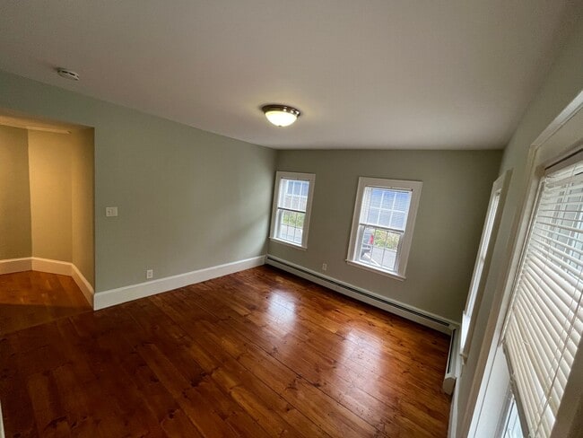 Building Photo - 44 Charnock St