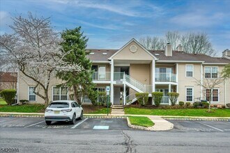 Building Photo - 69 Amberly Ct