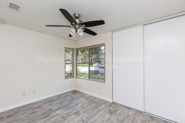 Building Photo - 3661 Cactusview Dr