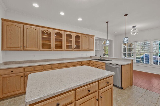 Building Photo - 614 Greene Dr