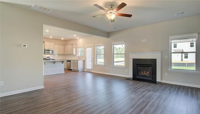 Building Photo - 212 Eleanora Way