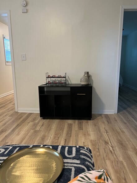 Building Photo - 1090 Mayson Turner Rd NW