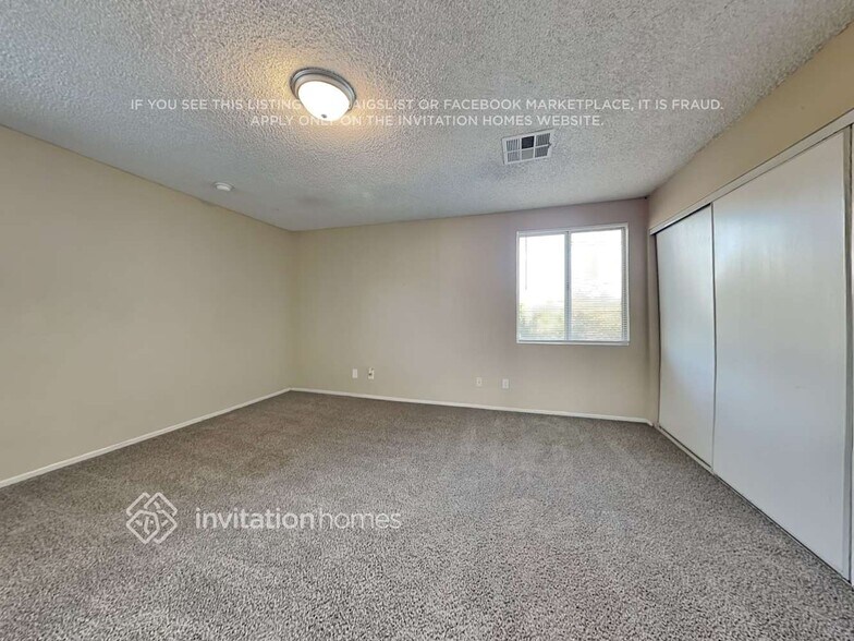 Building Photo - 2666 E Jefferson St