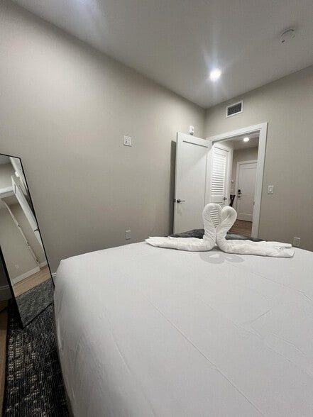 Building Photo - 394 McGrath Hwy