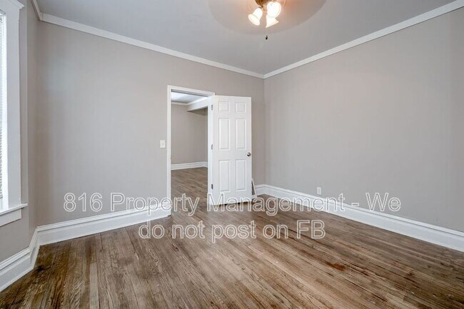 Building Photo - 800 E 33rd St