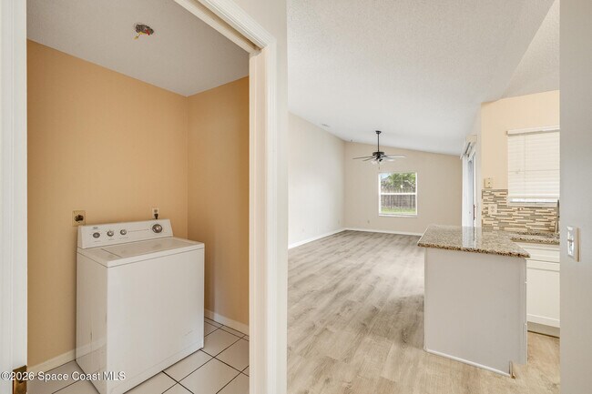 Building Photo - 2540 Wild Wood Dr
