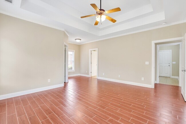 Building Photo - 614 Greene Dr