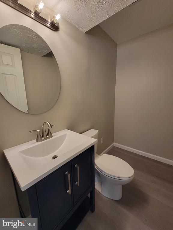 Building Photo - 7598 Springfield Hills Dr