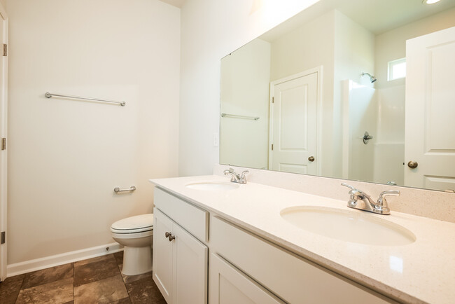 Building Photo - 252 Clydesdale Cir