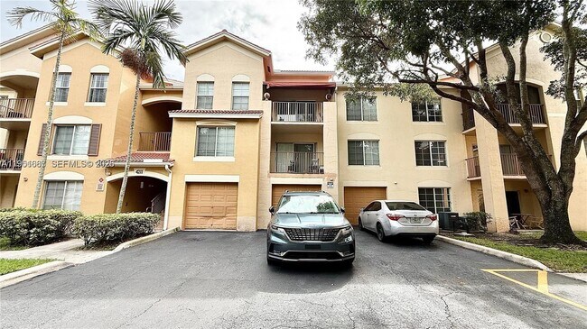 Building Photo - 4211 San Marino Blvd