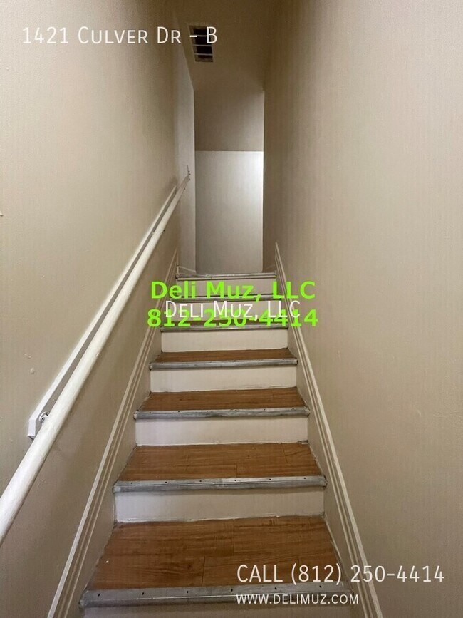 Building Photo - 1421 Culver Dr