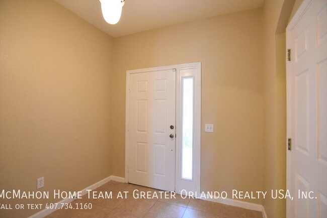 Building Photo - AVALON LAKES 3br 2.5ba townhome, OVER 2000...