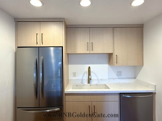 Building Photo - Recently Updated One Bedroom condo in the desirable Shelter Ridge Complex for rent!