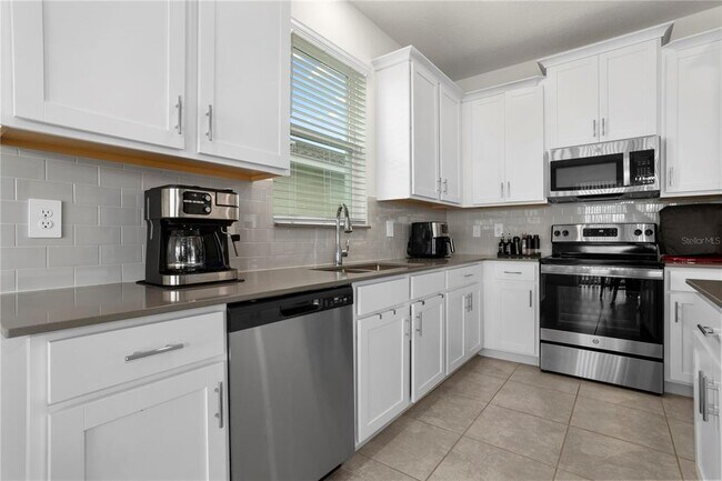 Building Photo - 884 Laurel Vw Wy