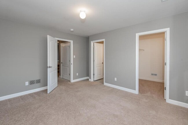 Building Photo - 2708 Brook Hill Ln