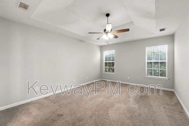 Building Photo - 137 Summerfield Cir