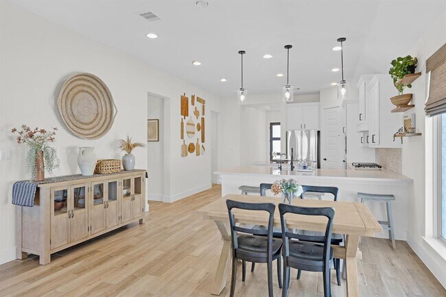 Building Photo - 378 Carpenter Hill Dr